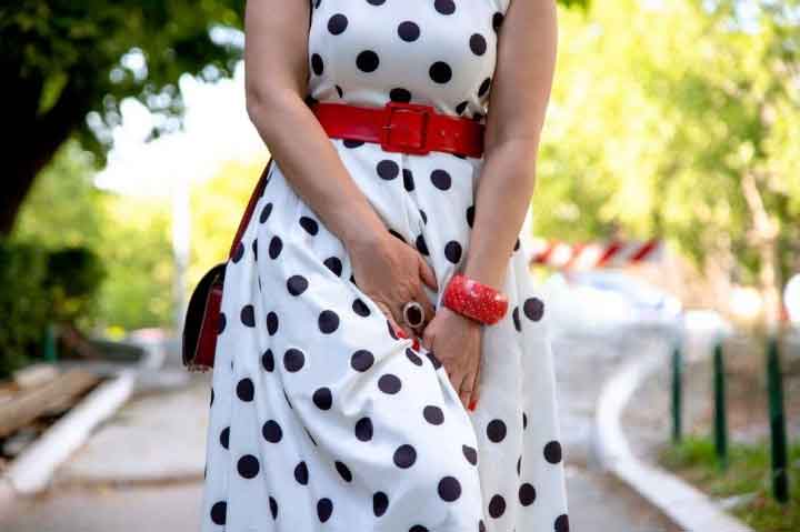 Diagram showing the anal sphincter and pelvic floor muscles